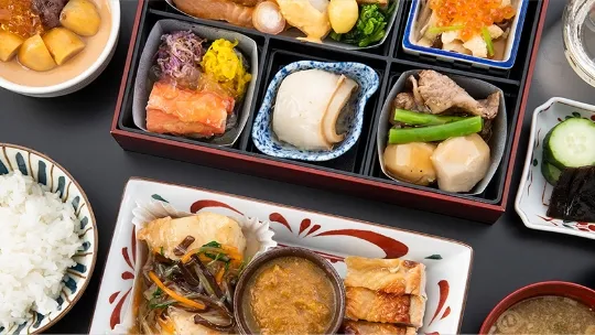 機内で出される豪華な食事